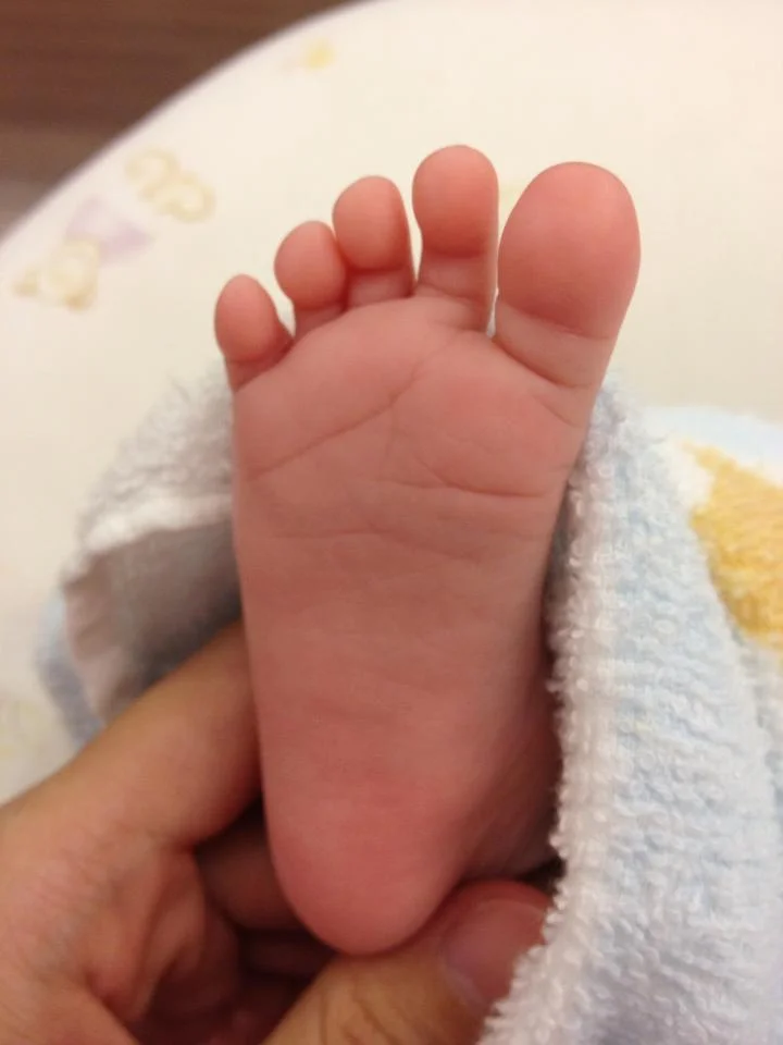 baby foot.jpg