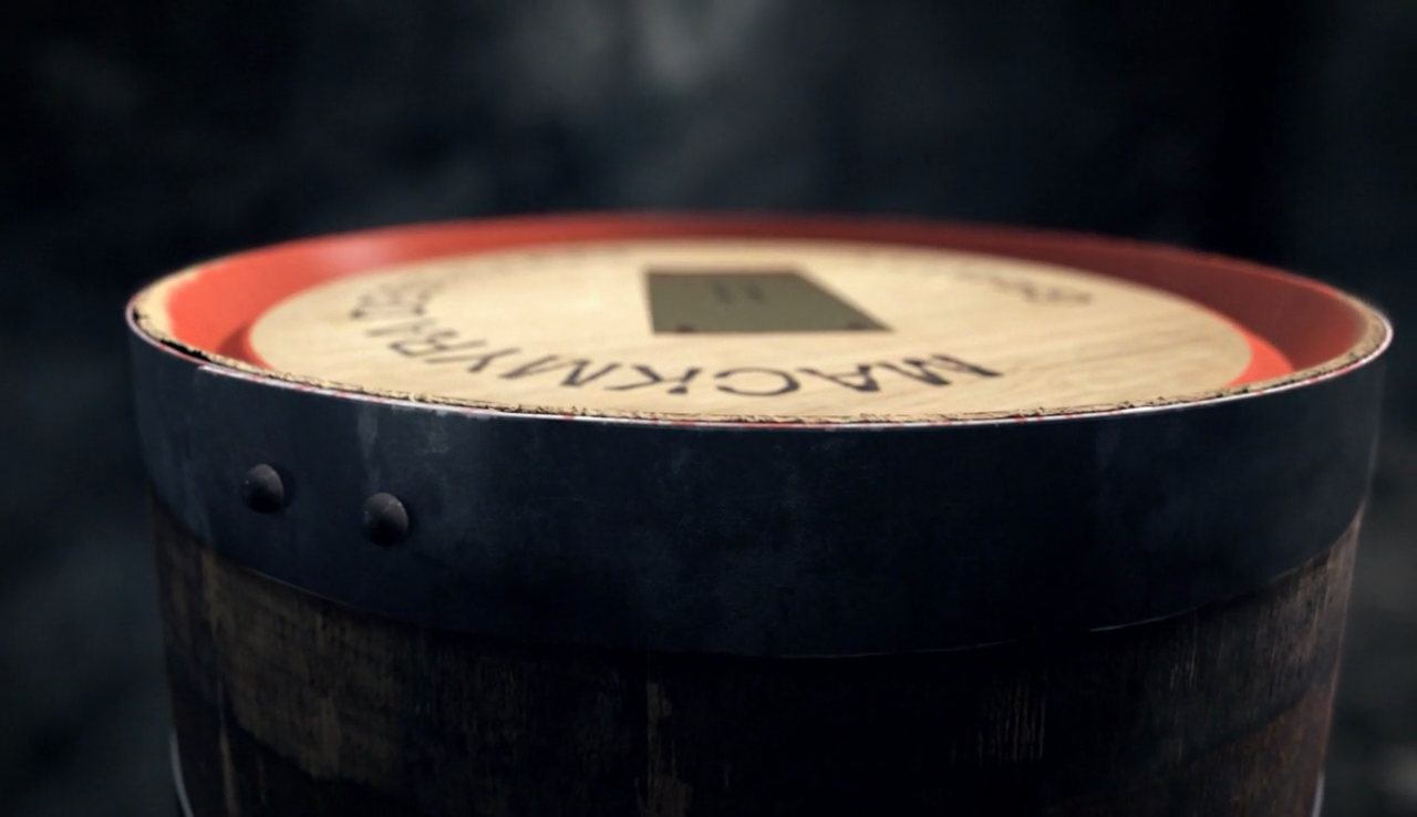 <span>brand-films, consumer-brands</span>Mackmyra "Extra Rök"