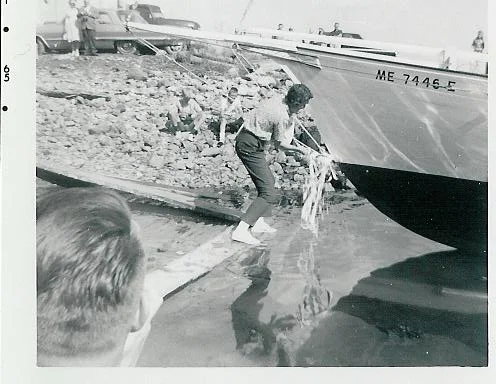 145.jpg