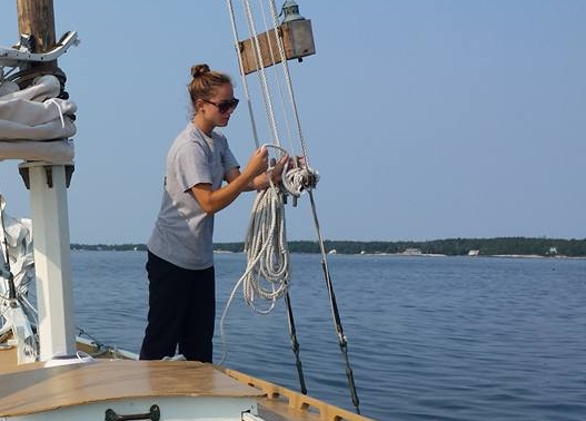 2015 deckhand Kelsey gets ready to set the main!