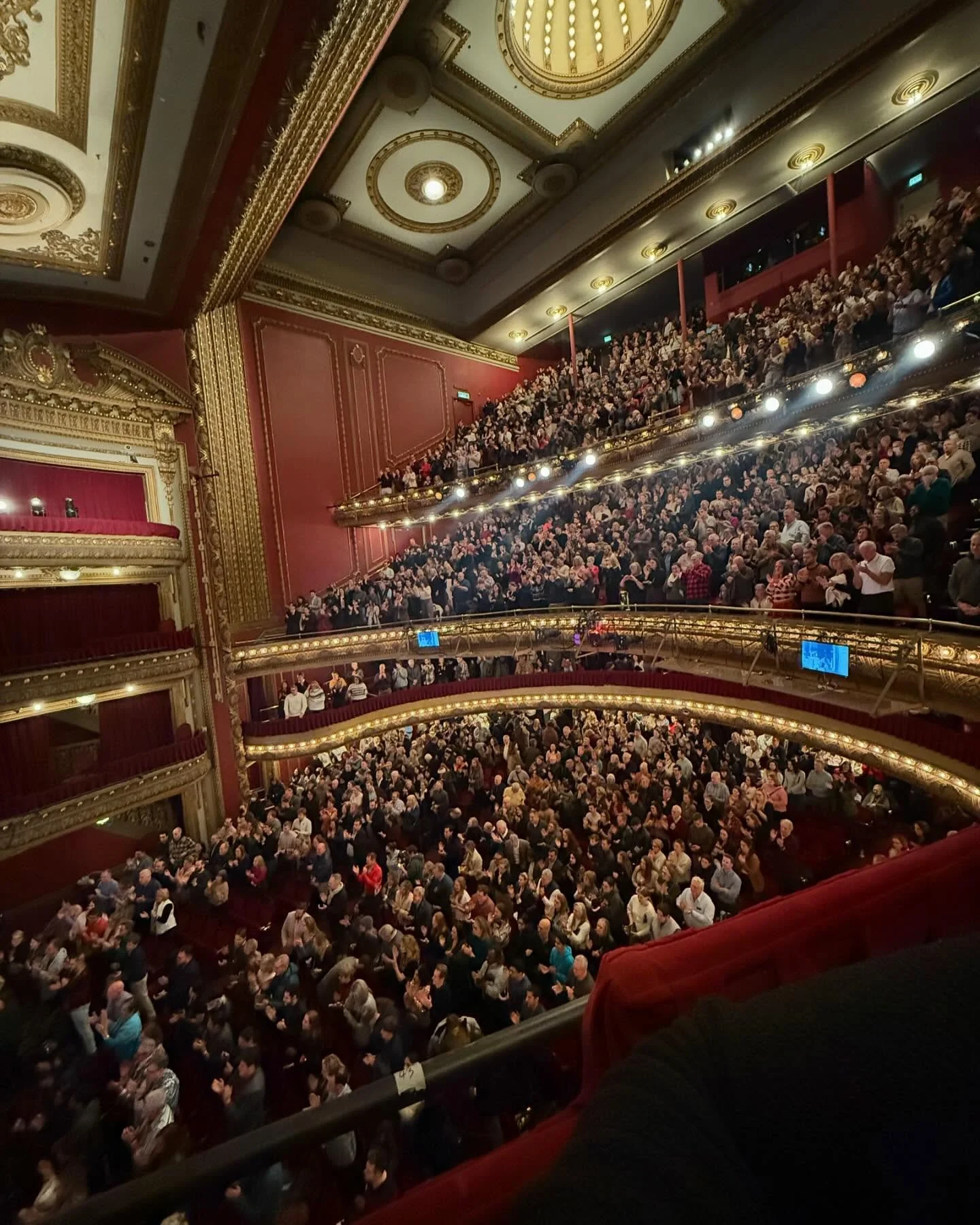 Over 14,000 people saw Come From Away in Chicago last week. The theatre was nearly sold out for the entire run. 

As a performer, that&rsquo;s thrilling! But even more so, it gives me hope for our industry. It tells me audiences want to return to the