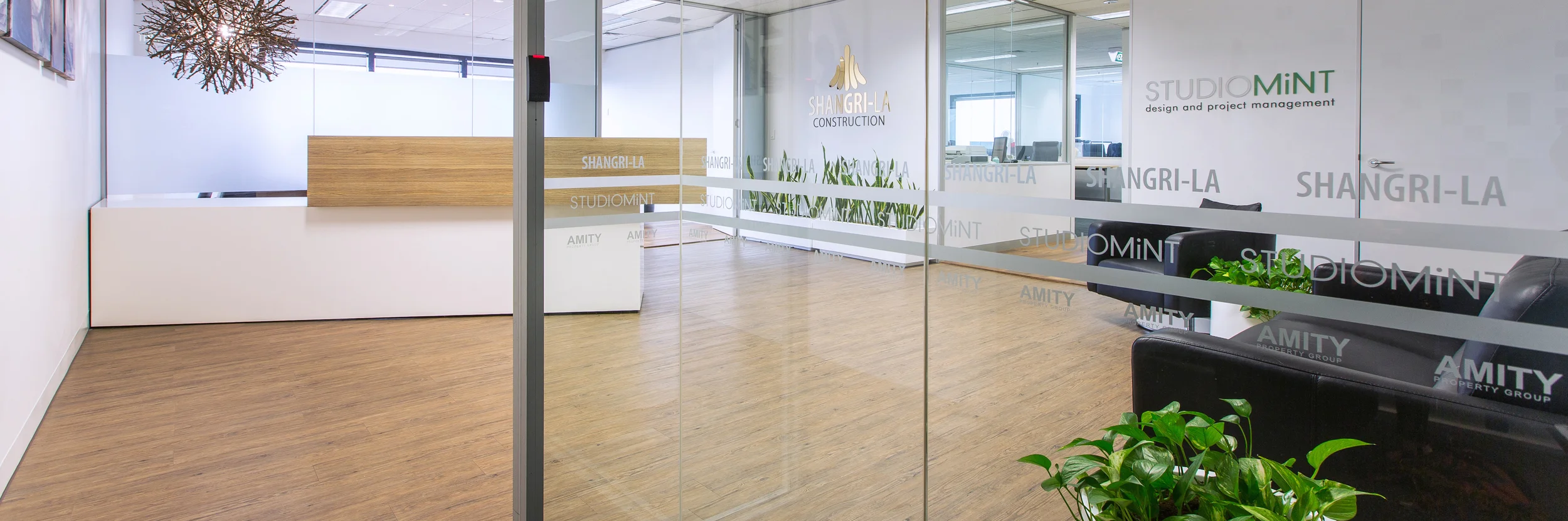 l12 office1.jpg