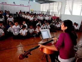 Music at the Institute - Música desde el Instituto