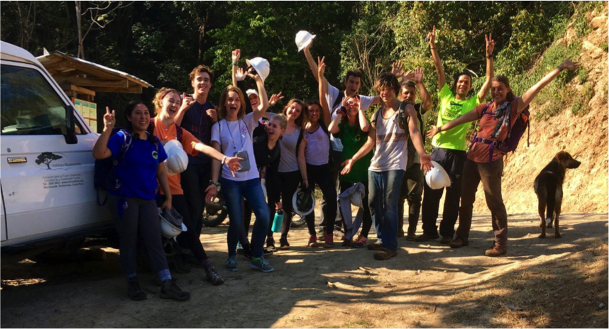 Figura 1. Grupo de voluntarios de la Universidad Pepperdine. Fotografía de Nathaniel Scrimshaw. Febrero 2018.
