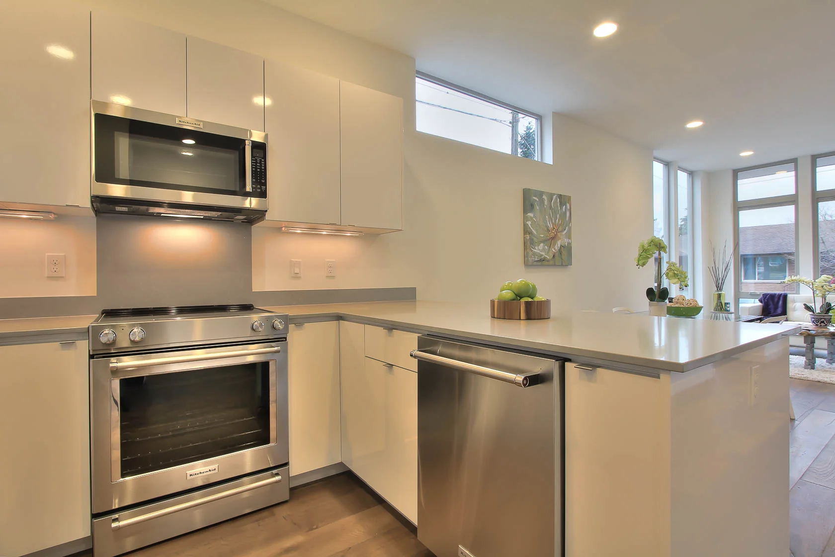Kitchen 03.jpg