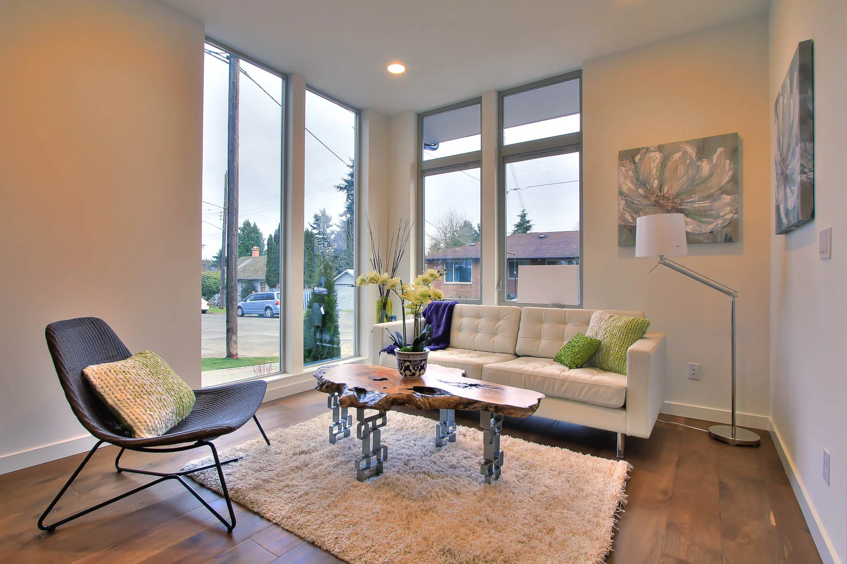 Living Room 01.jpg