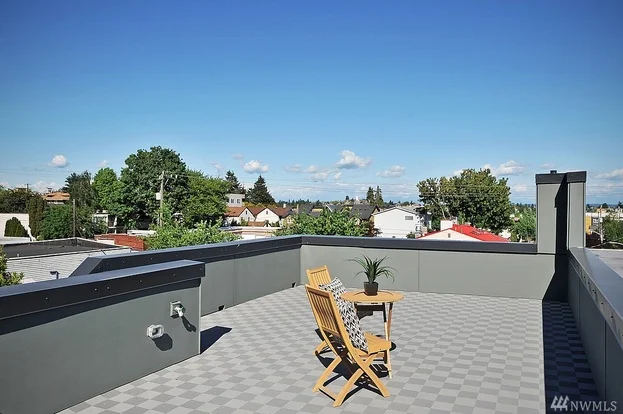 14. Roof.jpg