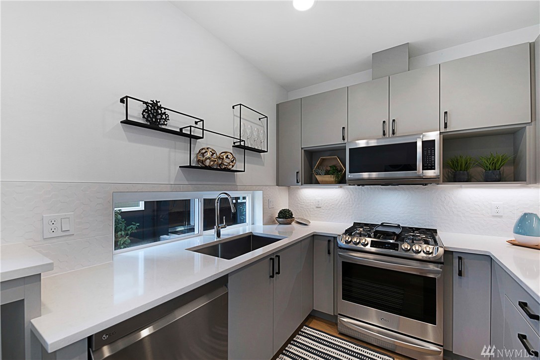 Kitchen3.jpg