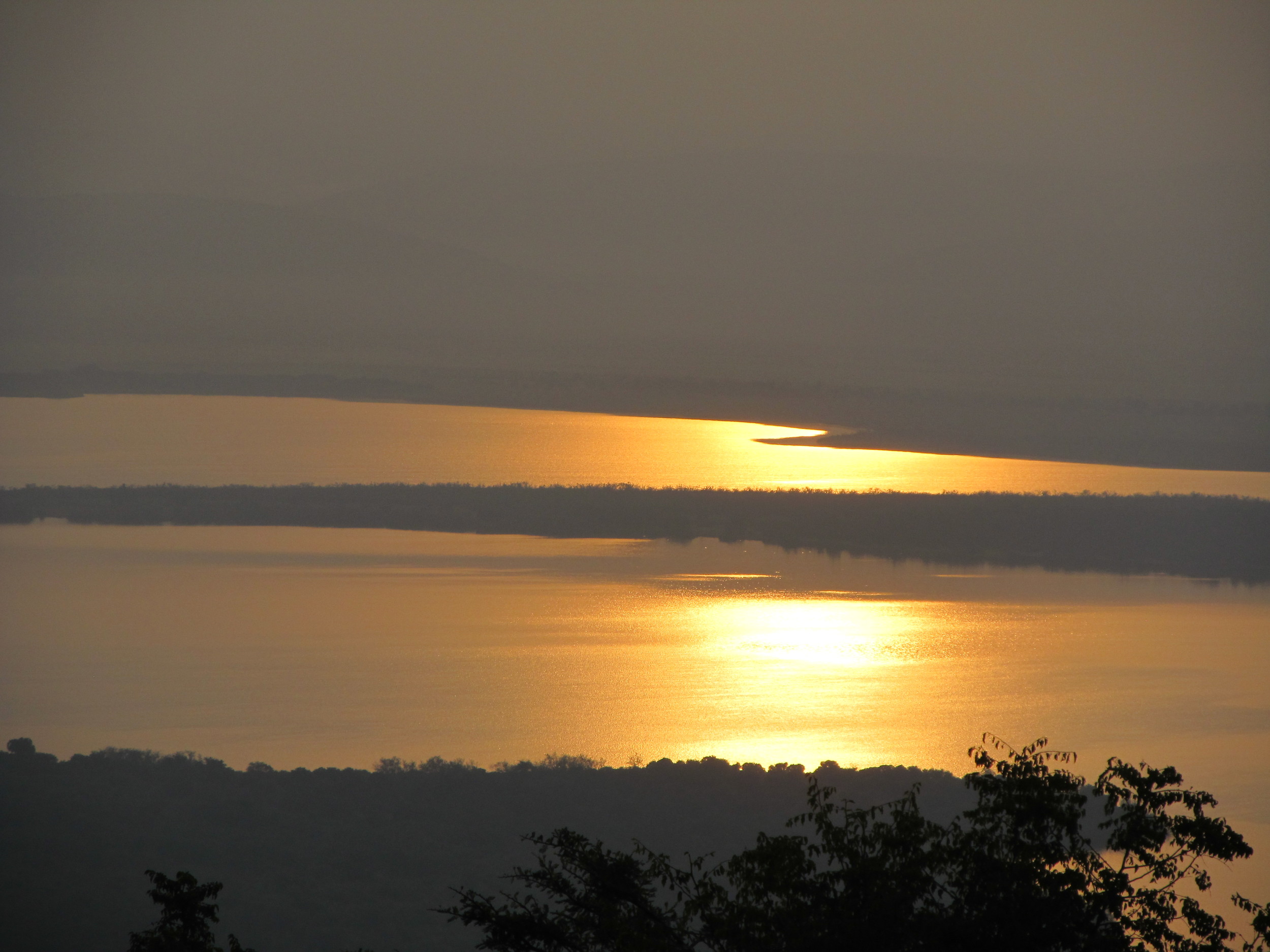 Sunrise over Lake Ihema.