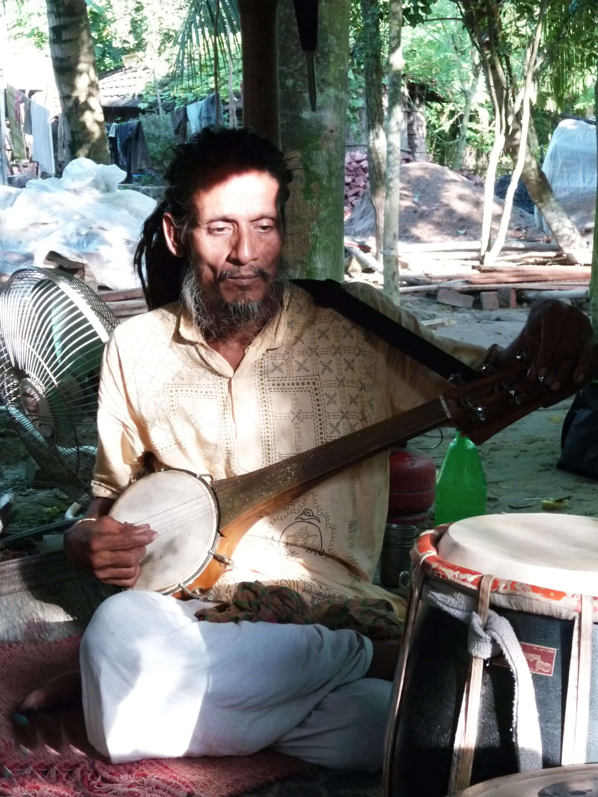  Aarman Fakir at his ashram, Sept. 2010 © Edith 