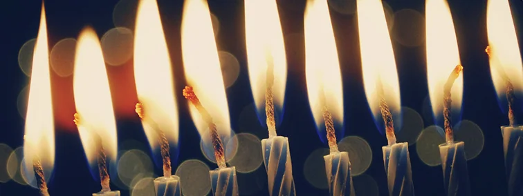 Online-Websites-Selling-Menorahs.jpg
