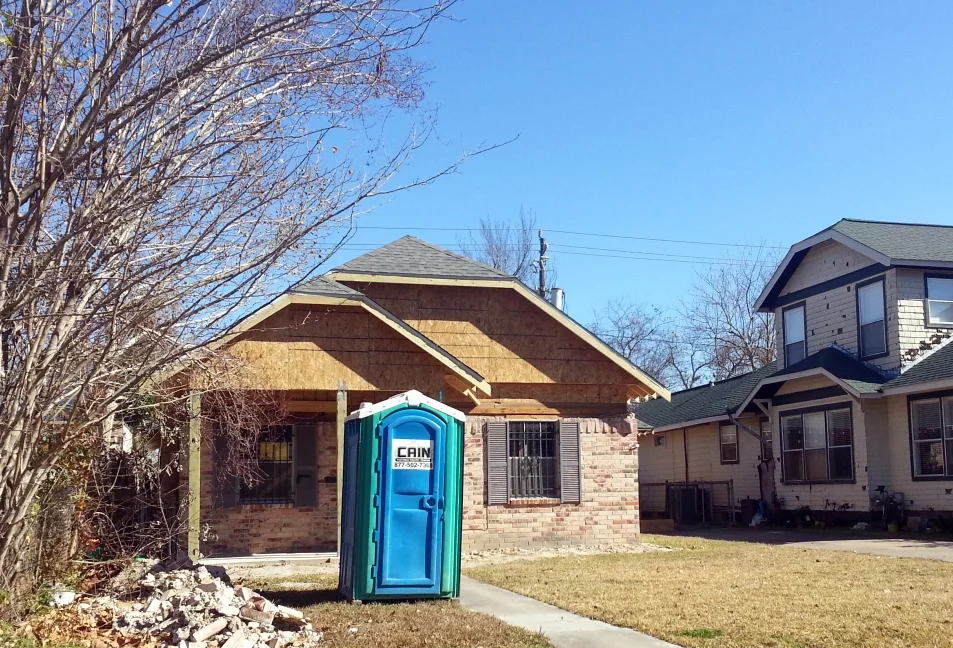 Now I'm driving by some projects to check on progress, just drive bys though. This little one is already looking much better than this picture. 