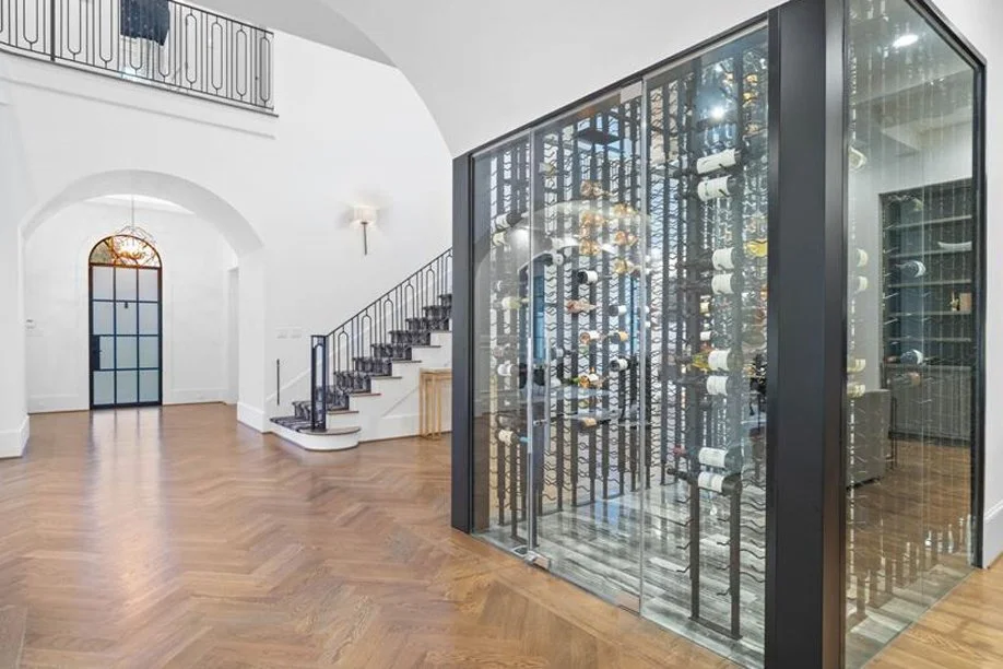 Centennial interior designer working with empty nesters to make their dream home.