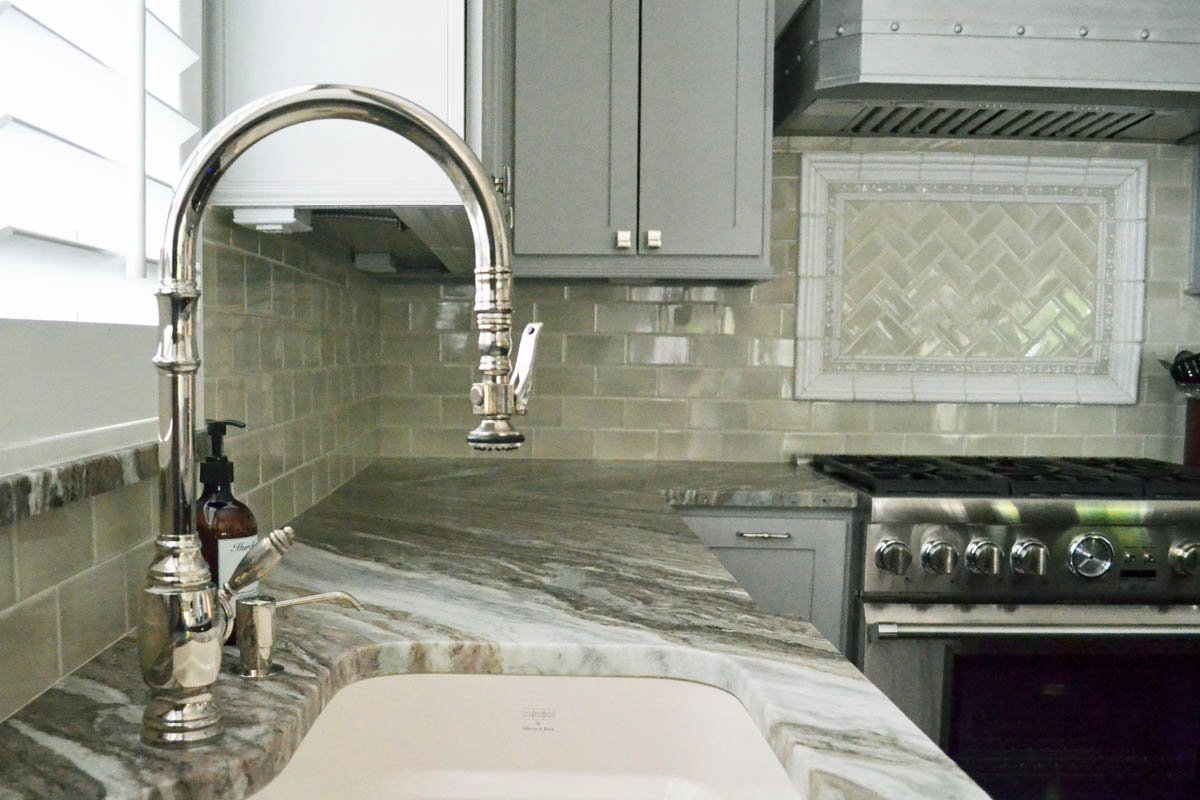 Updating your Centennial CO kitchen with an interior designer