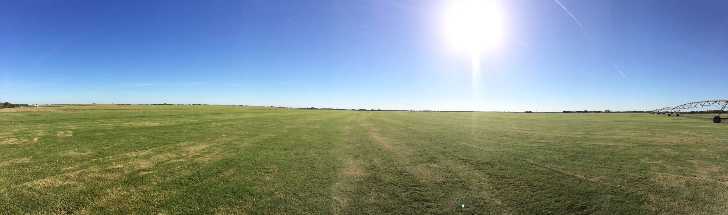 Kick off your shoes and fly on the close cut bermuda tiff grass.... come on now, sign up!
