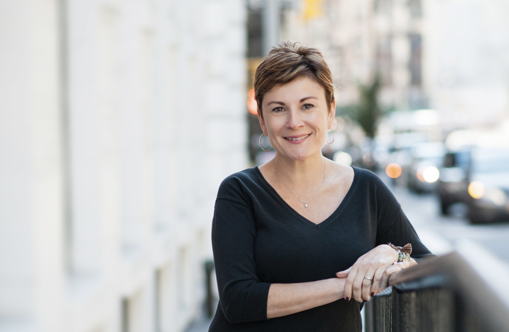 danville-photographer-nina-pomeroy-headshots-for-business.png
