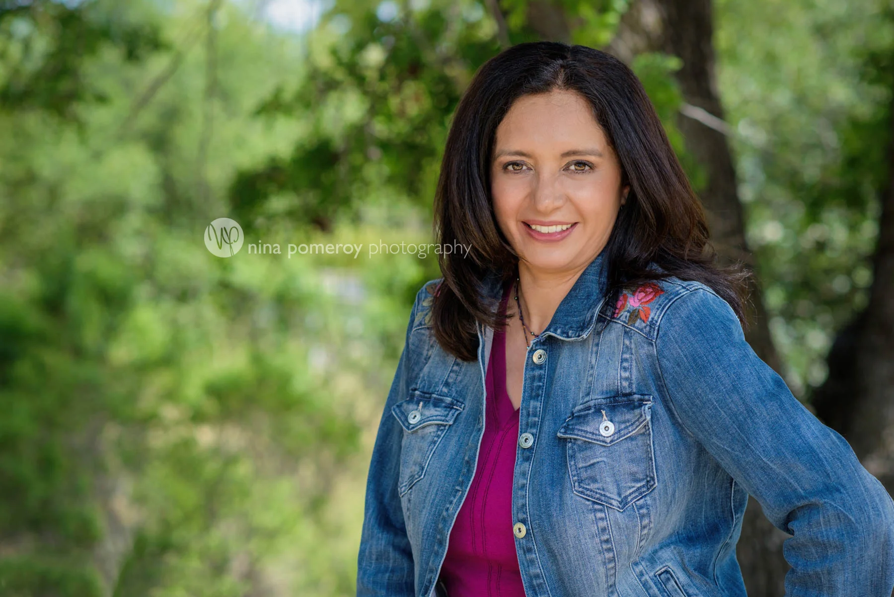 woman-headshots-in-the-eastbay-by-nina-pomeroy-photography.jpg