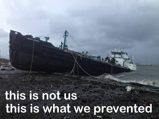 tanker John-B-Caddell aground-w-caption.jpg