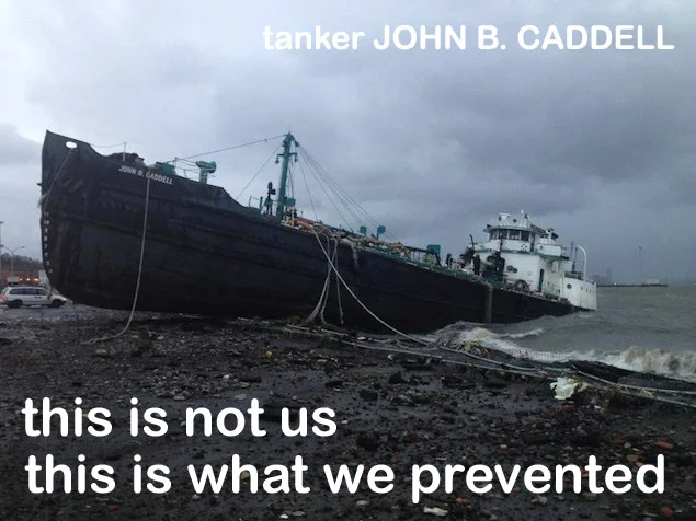 tanker John-B-Caddell aground-w-caption.jpg