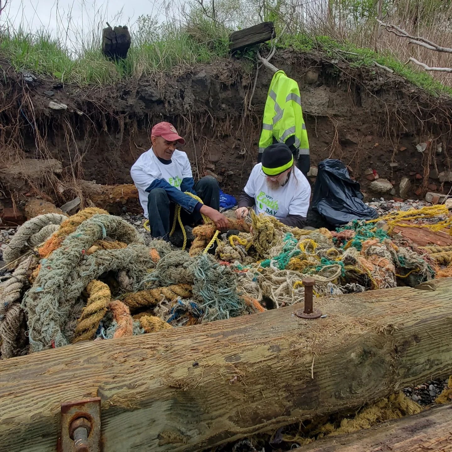 Another #EarthDay cleanup with our friends at Red Hook Terminals!  We&rsquo;re always cleaning up AND looking for #RedHook archeology since the cleanup is at the site of the former Hamilton Avenue ferry terminal.  This year, Peter and Arsenio attacke