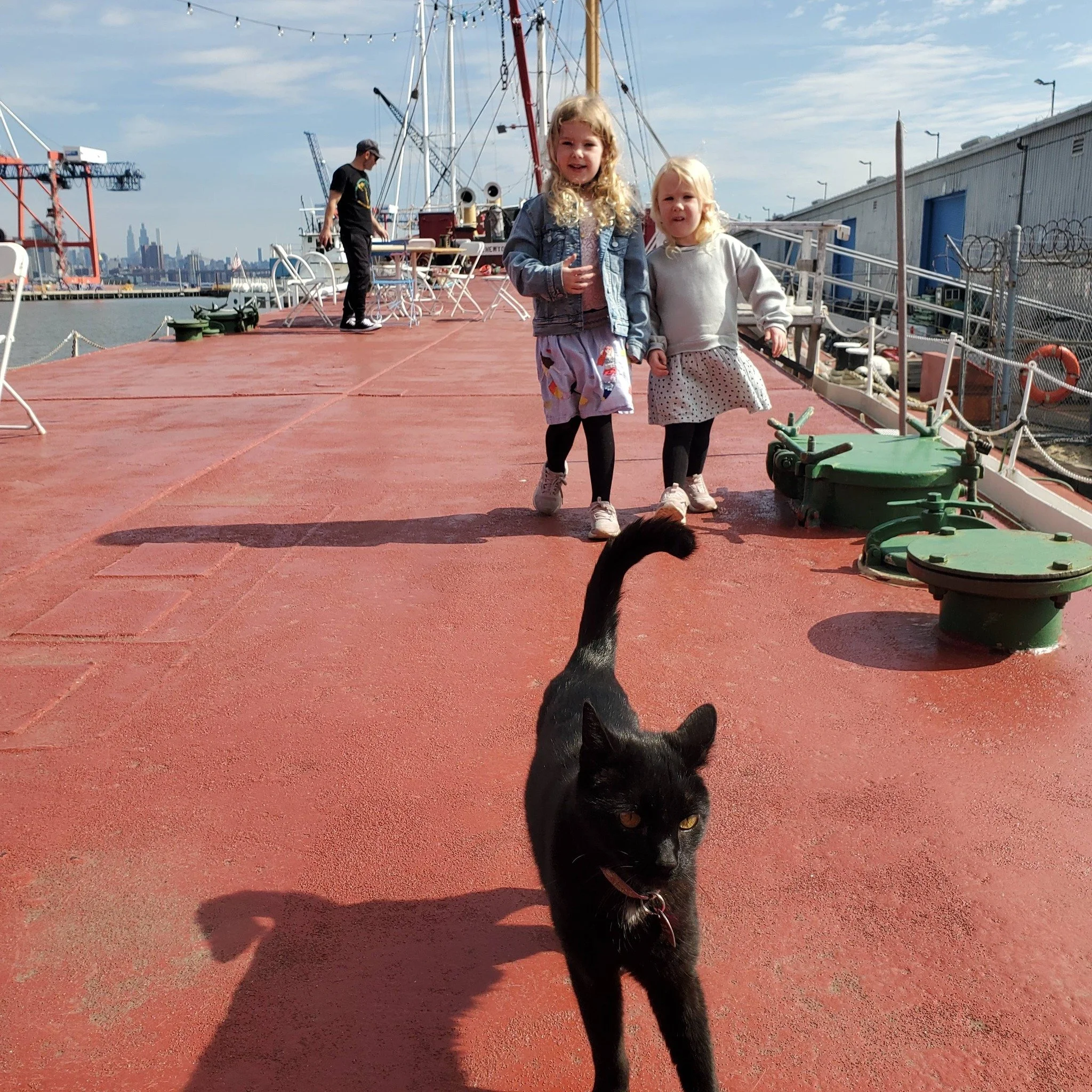 Grateful for the warm weather (i.e. this morning) that brings people out and to us. We've know George Fuchs since about 2015, and we give him #OlympicDad award for today's performance of single Dad creating great expedition for his two youngest girls