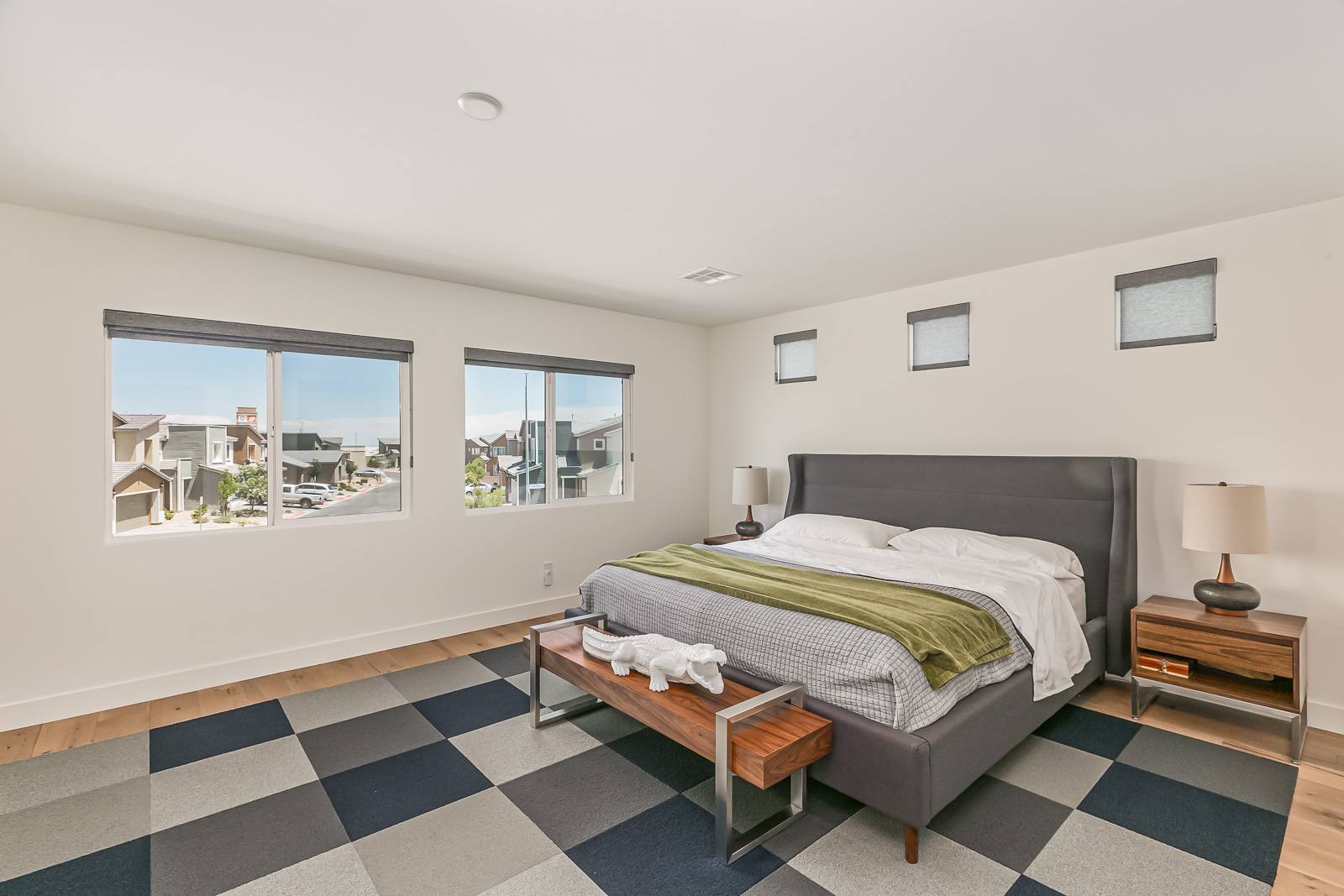 7156 Ashcroft St-13.jpg