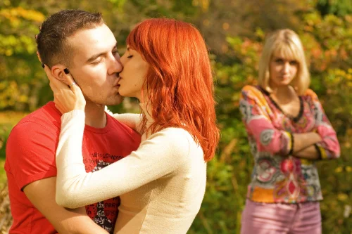 Dear Nice Girl: This is how he played you for a fool