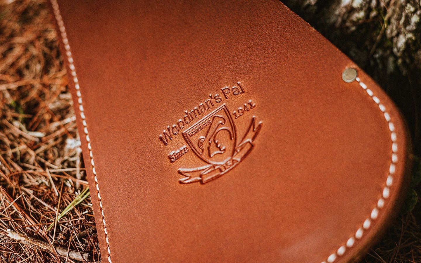 Do you smell that leather? Today we're thinking back to the creative we produced for @woodmans_pal - an iconic brand from 1941. Badass machetes, genuine Amish-produced leather, and a great authentic American brand that gives a damn about relationship