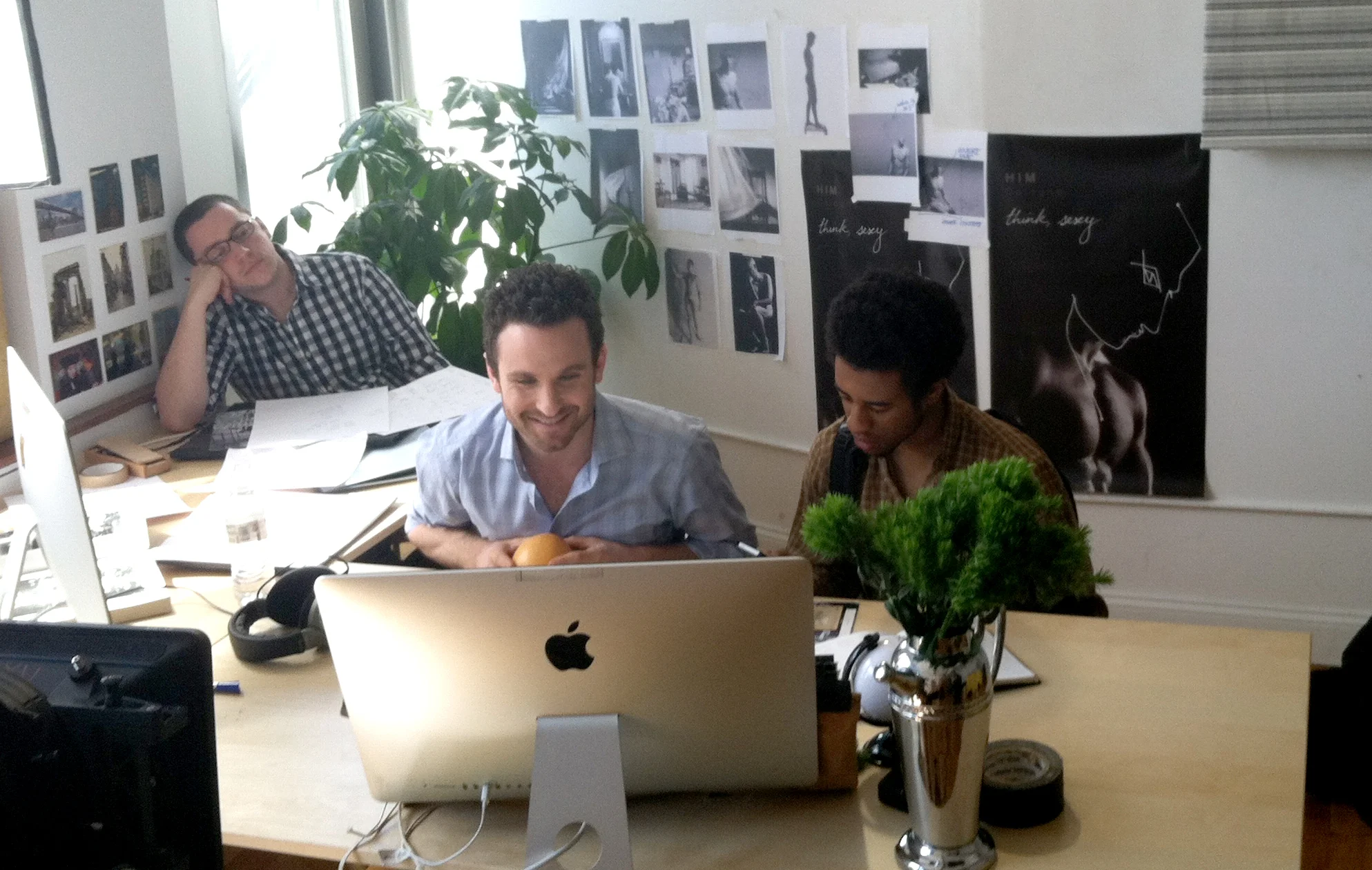  Ad agency - Alonso's office 