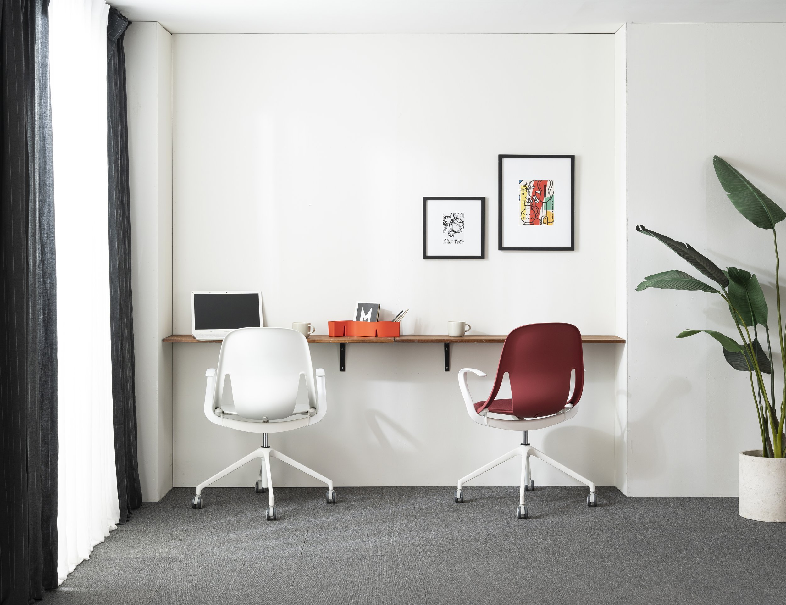 20220328livartchairs2day2177 복사.jpg