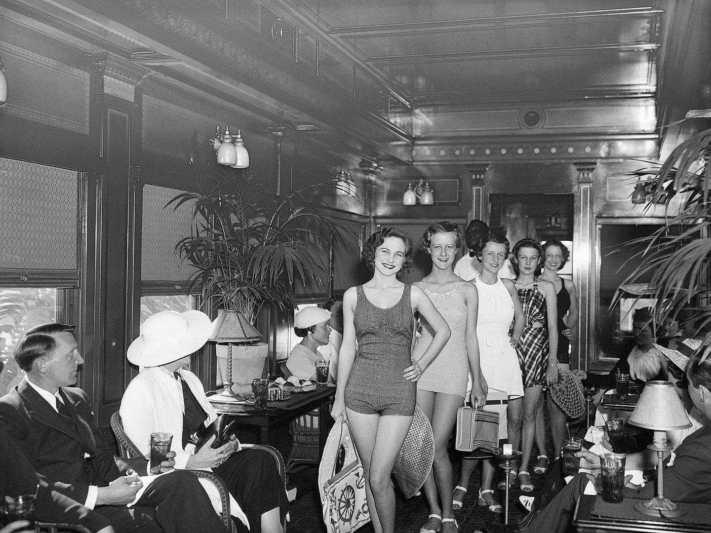 Models in Mid-Winter Fashion Show Aboard The Seaboard Airline Railway Route New York to Miami 1935 #costumeinspiration #fashioninspiration #styleinspiration #designinspiration #creativeinspiration #1930sinspiration #vintageinspiration #vintage #vinta