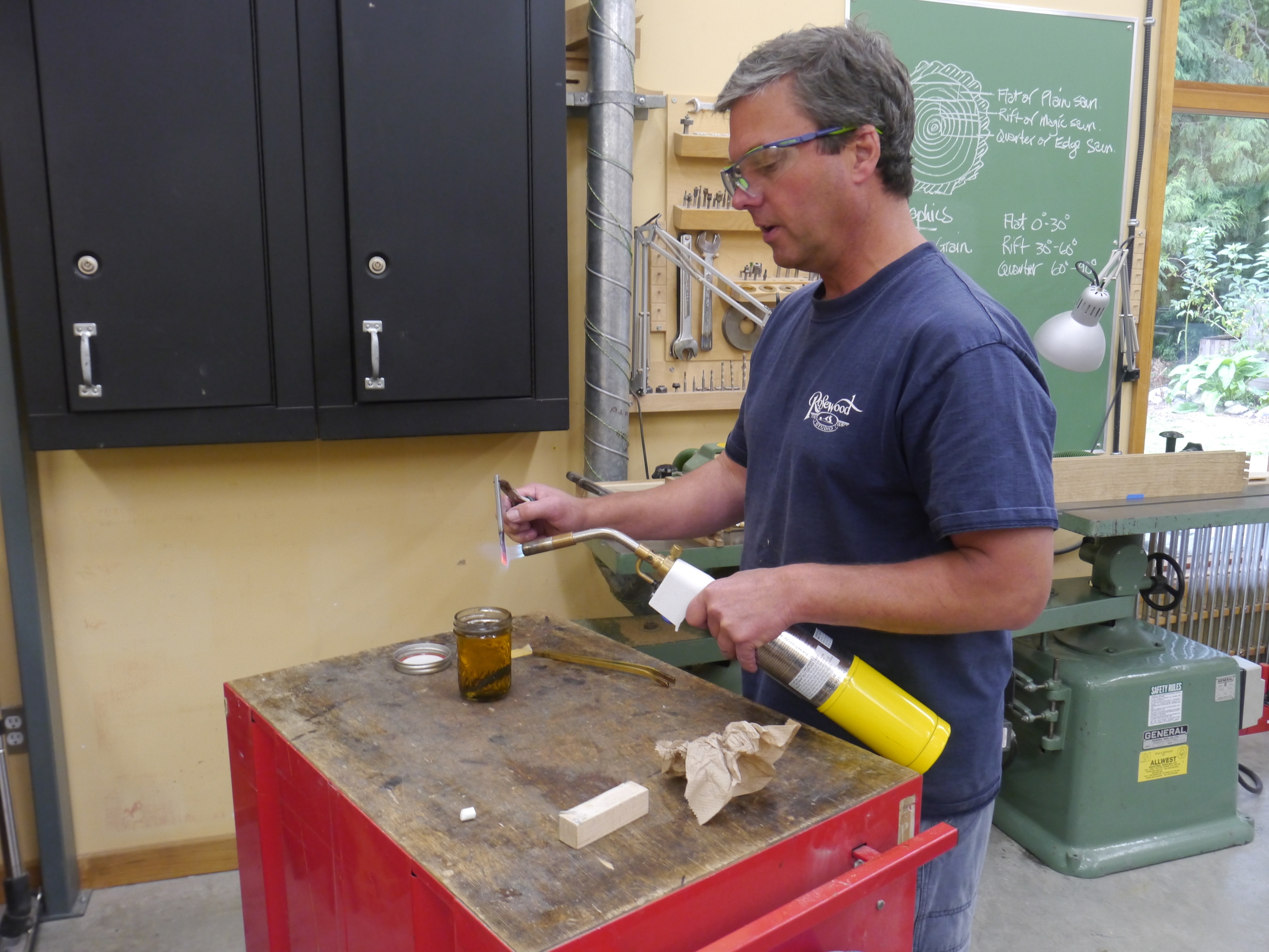  Mike hardening his chisel&nbsp; 