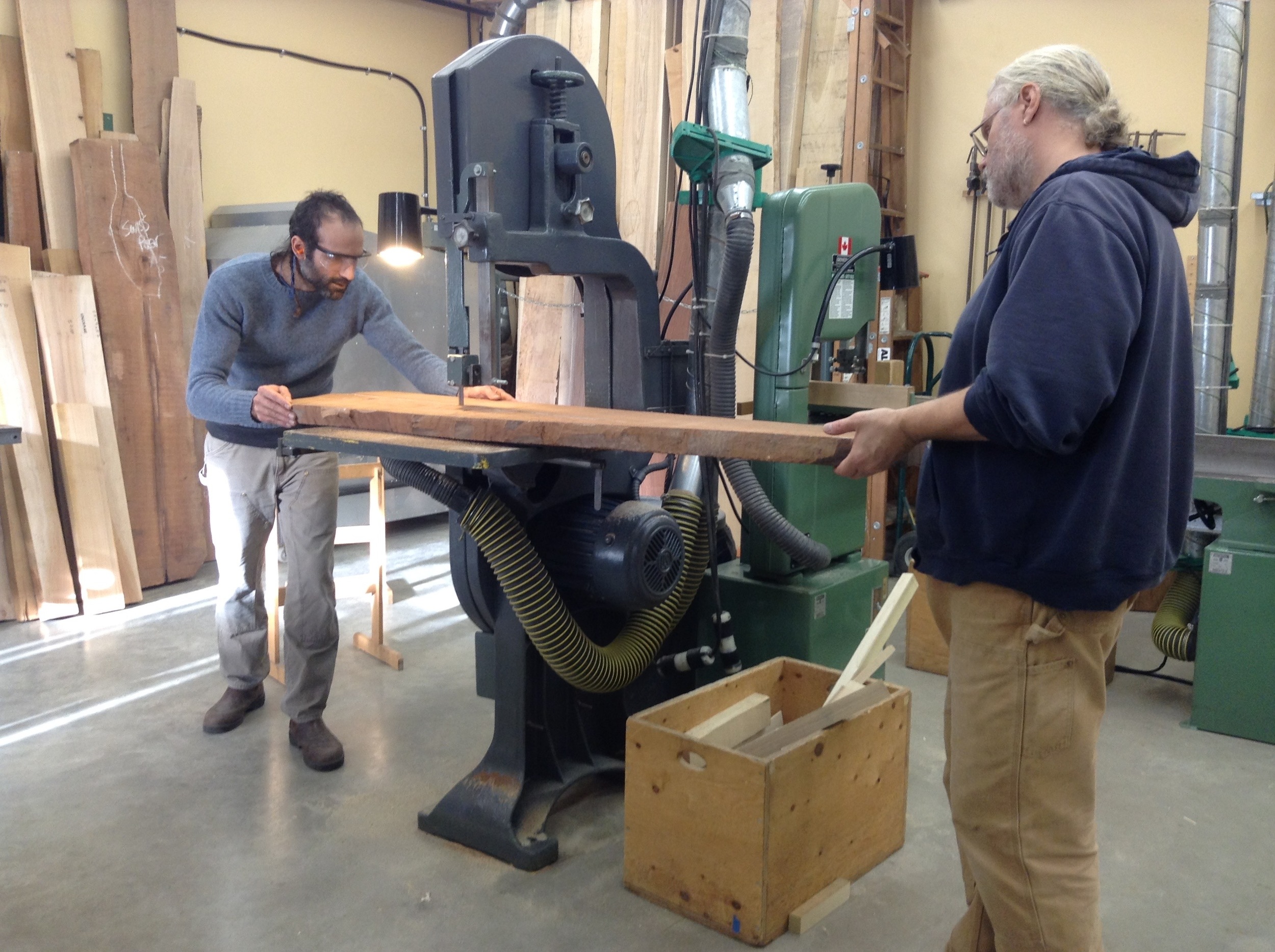  Lavi cuts a plank of Pear 