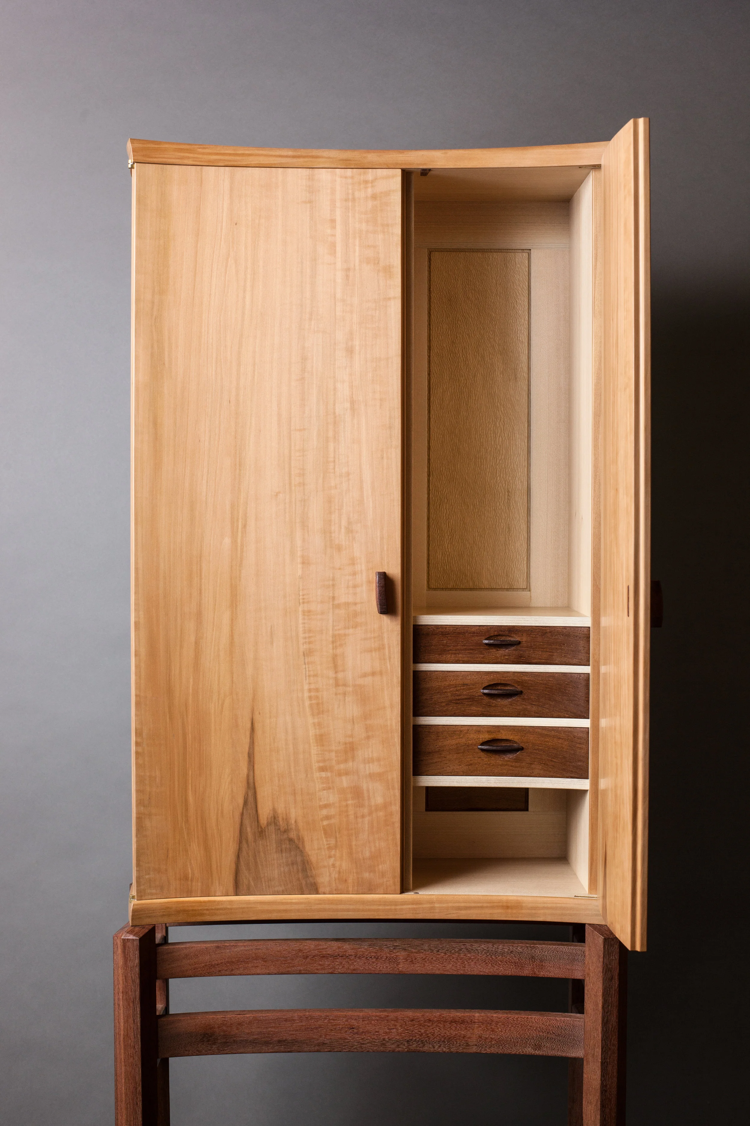  Interior of Composing Cabinet by &nbsp;Refeal Greenblatt &nbsp; Photography by Tim Andries 