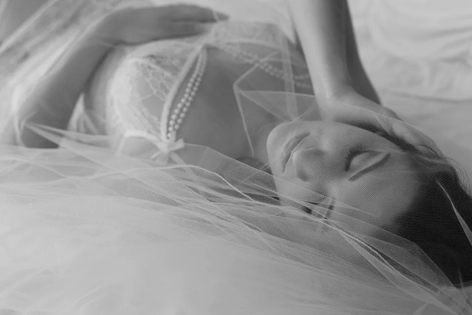 Los angeles bridal boudoir