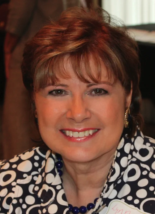 Lynn Wollin, Charitable Endeavors