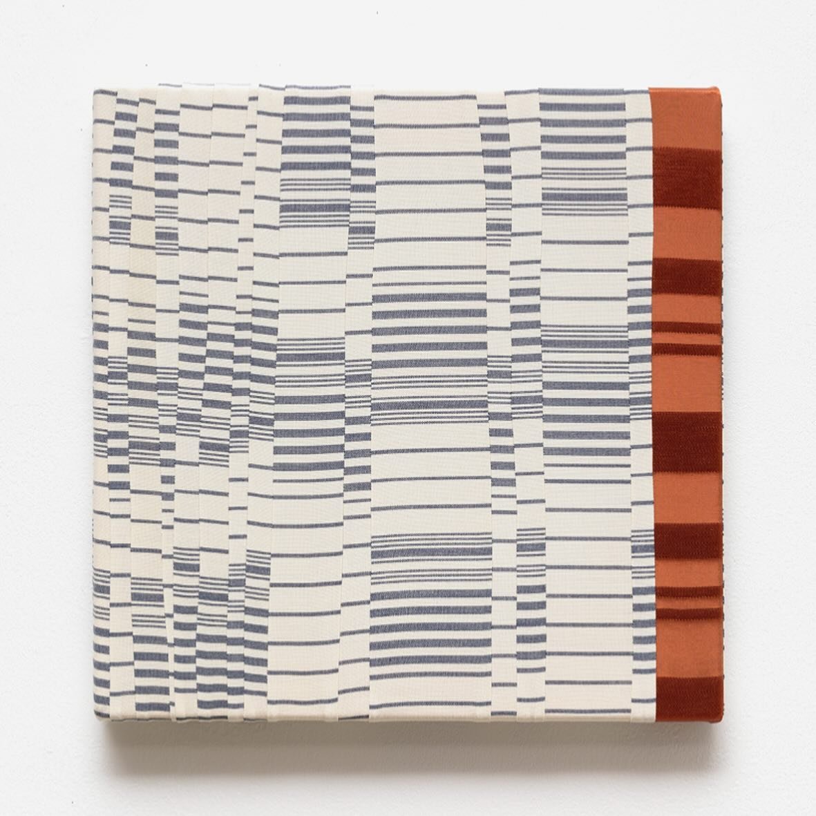 SECOND LOOK is opening today 3-6pm, with artist talks, @barometergallery 🧡

I&rsquo;m also minding the gallery from 11am. Come say hi if you&rsquo;re in Paddington x

Image: Boni Cairncross, &lsquo;Slow Morning&rsquo;, 2024, wool and viscose, 40.6 x