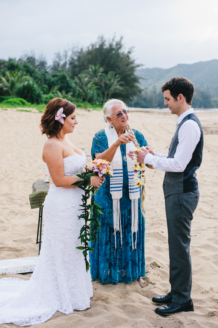 Kristen + Jason ; A Wedding In Kauai, HI ; Photos by Lydia Jane Photography (www.lydiajane.com)