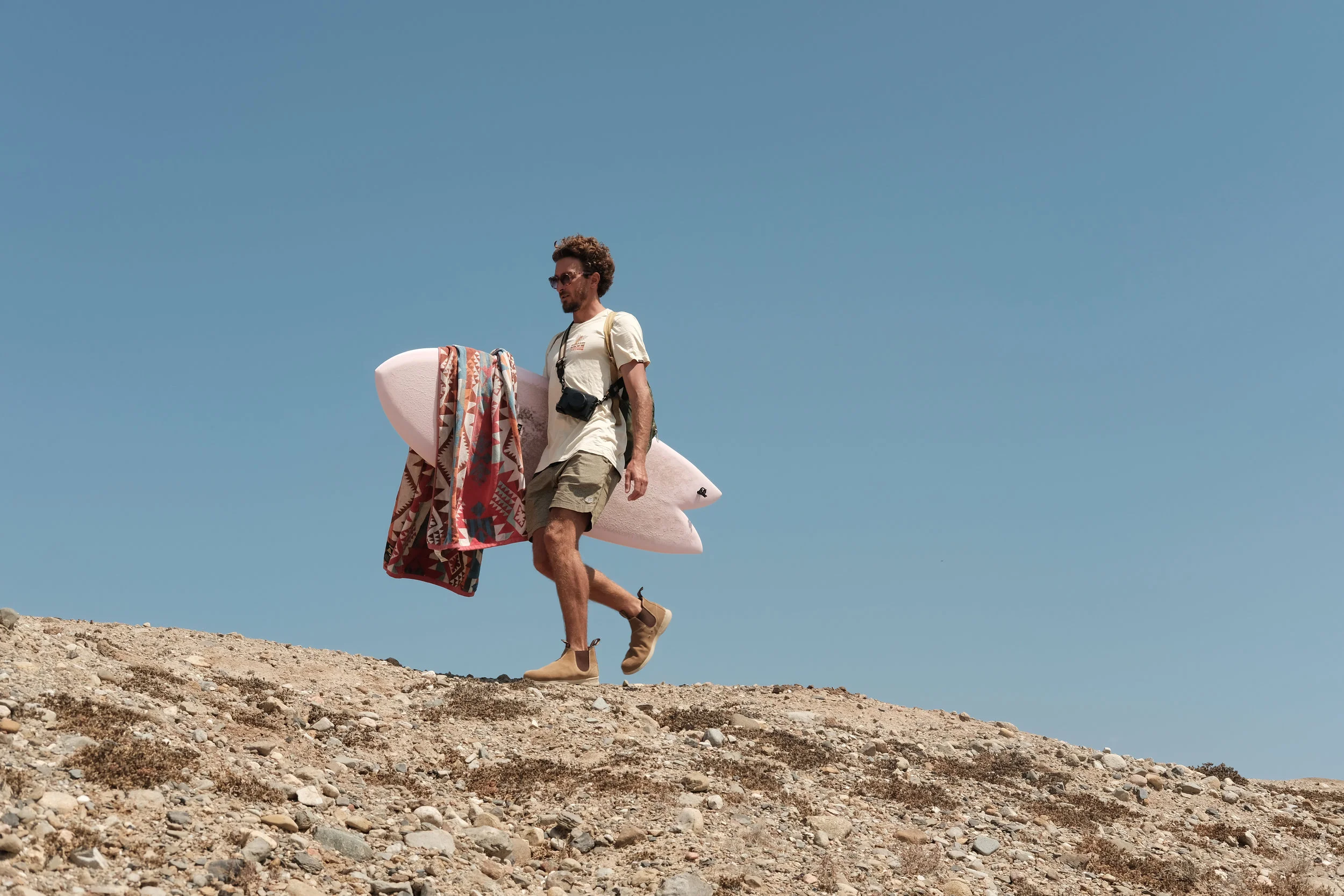 #35_1375_Surfer.jpg