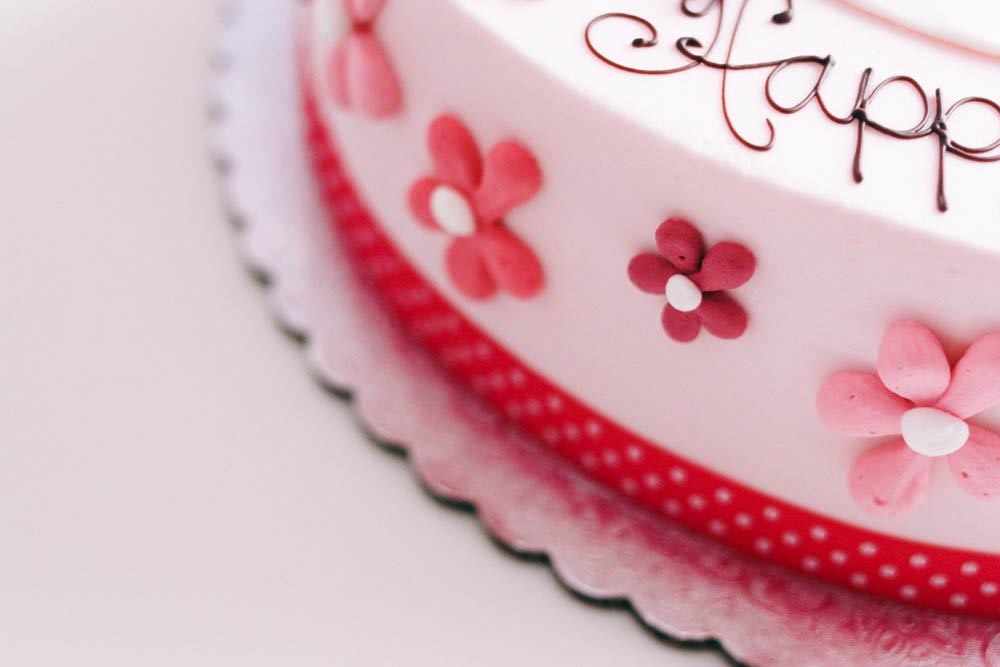 Hello Kitty Birthday Cake on ourcitylights-3.jpg