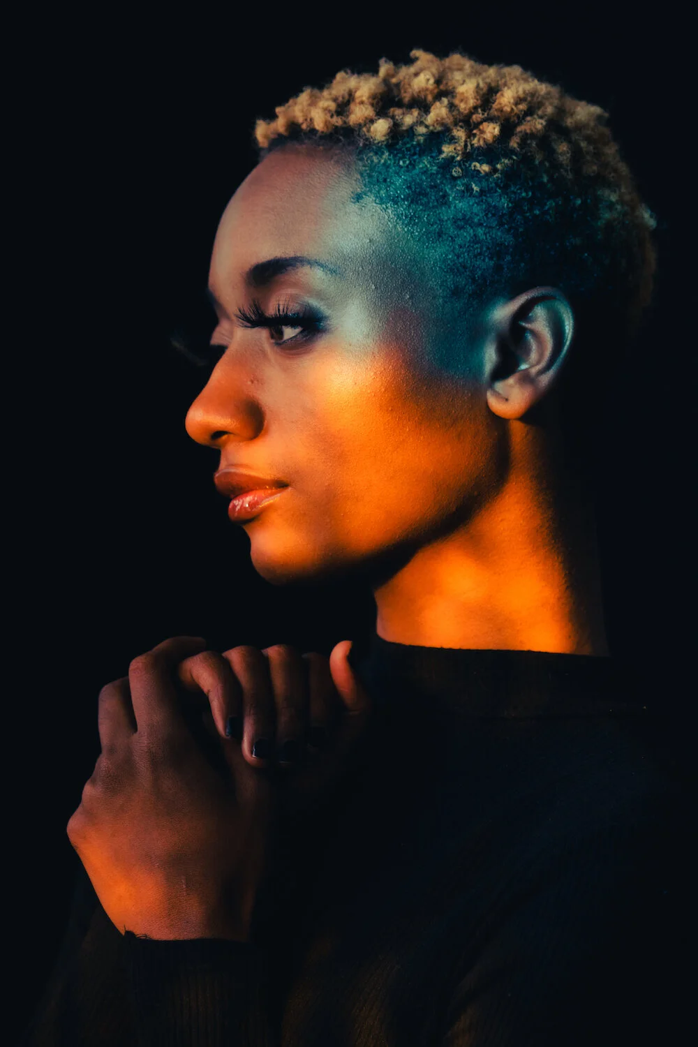 Shutter Drag with Window Light  / Creating Dappled Light with DIY Reflector