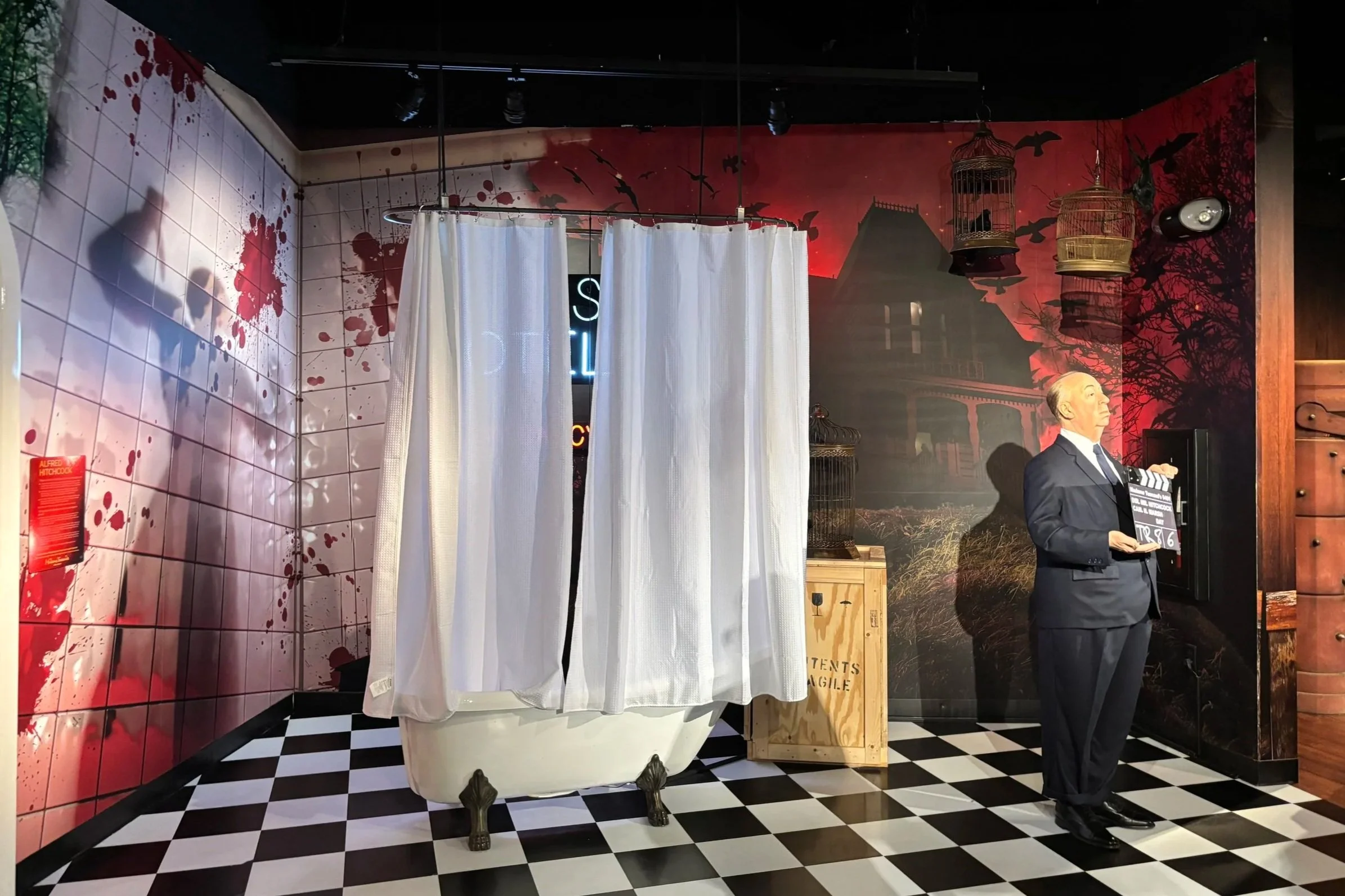 Madame Tussauds Orlando Alfred Hitchcock Vinyl