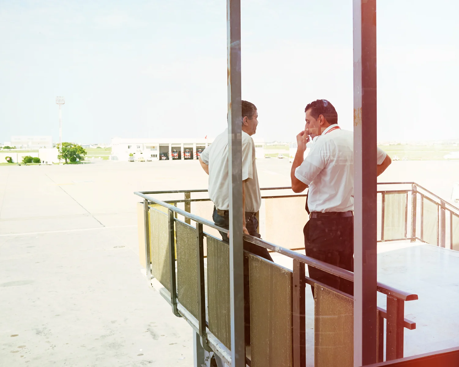 Airport-staff.jpg