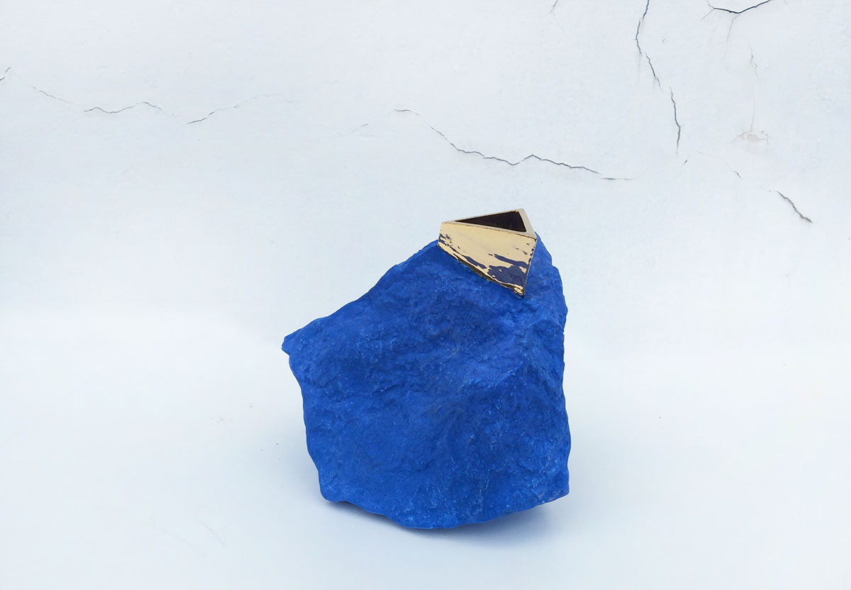 rock Vase blue.jpg