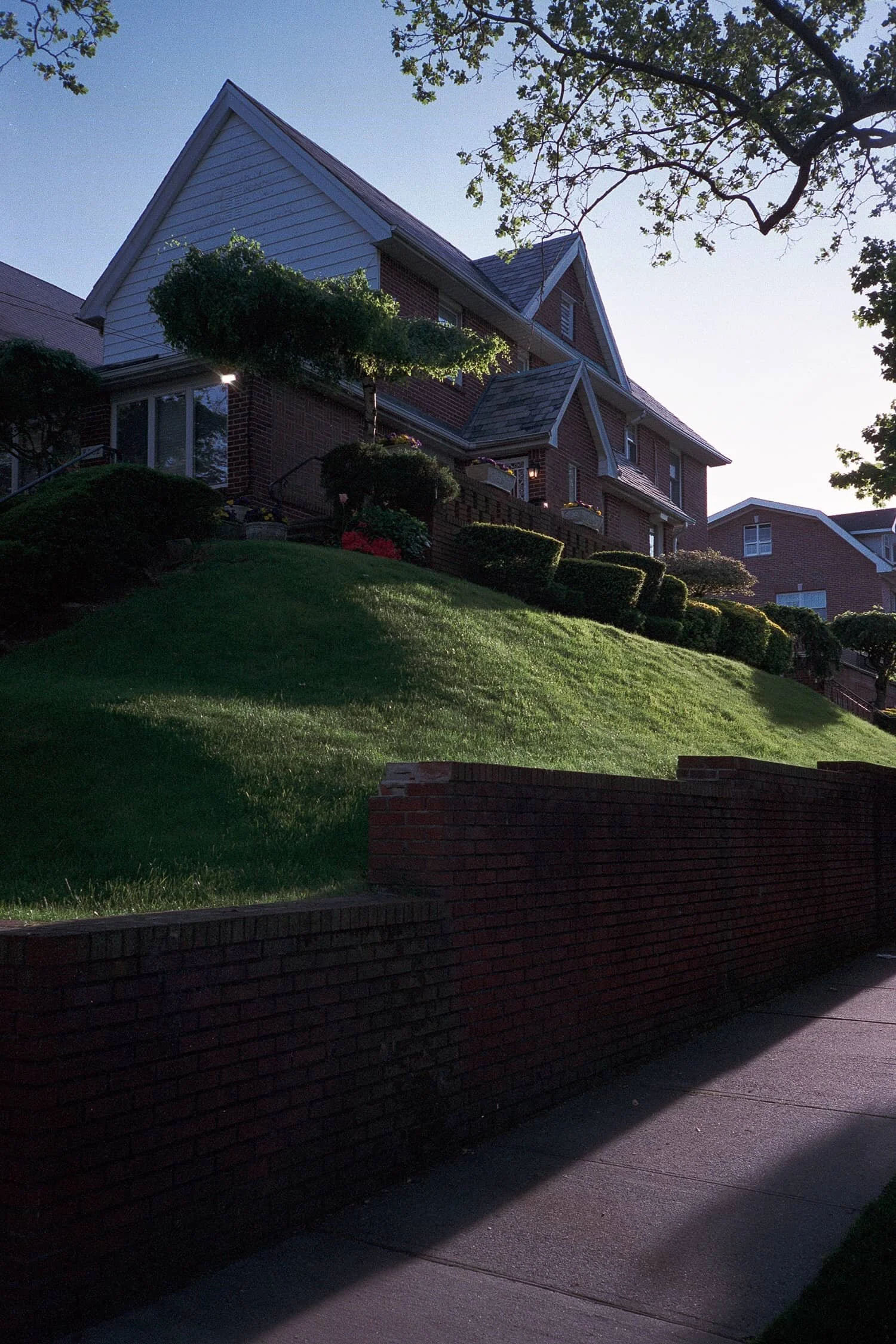 bay ridge houses — Noir Lover