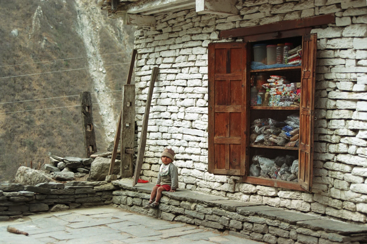 009boy_shop.jpg