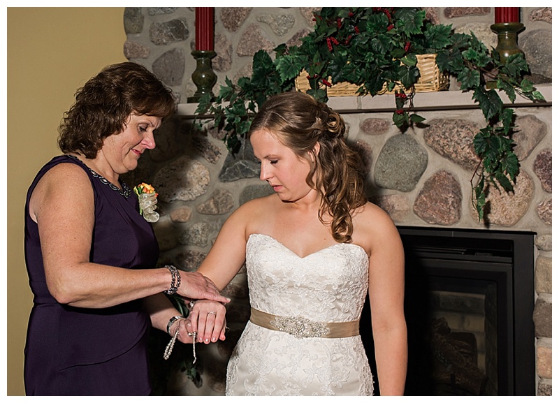 Appleton-wedding-Green-Bay-photographer-favorite-moments-best-of-2015-Gosias-Photography-getting-ready-details-074.jpg