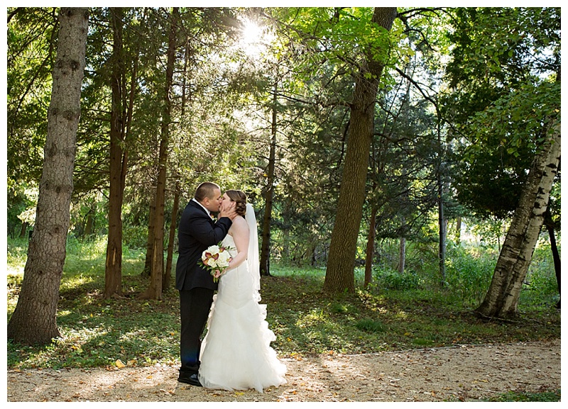 Appleton-wedding-Green-Bay-photographer-favorite-moments-best-of-2015-Gosias-Photography-couple-024.jpg