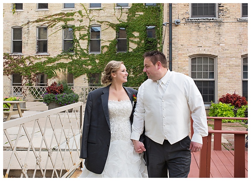 Appleton-wedding-Green-Bay-photographer-favorite-moments-best-of-2015-Gosias-Photography-couple-027.jpg