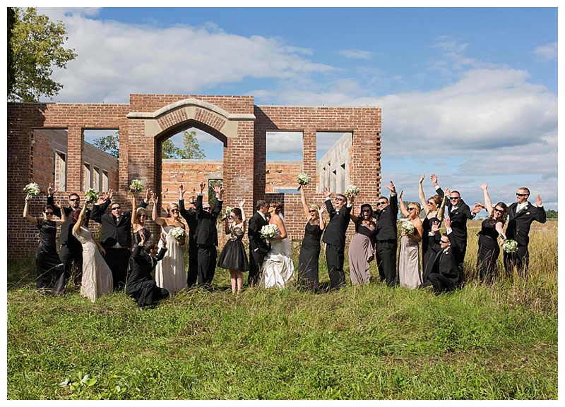 Appleton-wedding-Green-Bay-photographer-favorite-moments-best-of-2015-Gosias-Photography-group-bridal-party-013.jpg